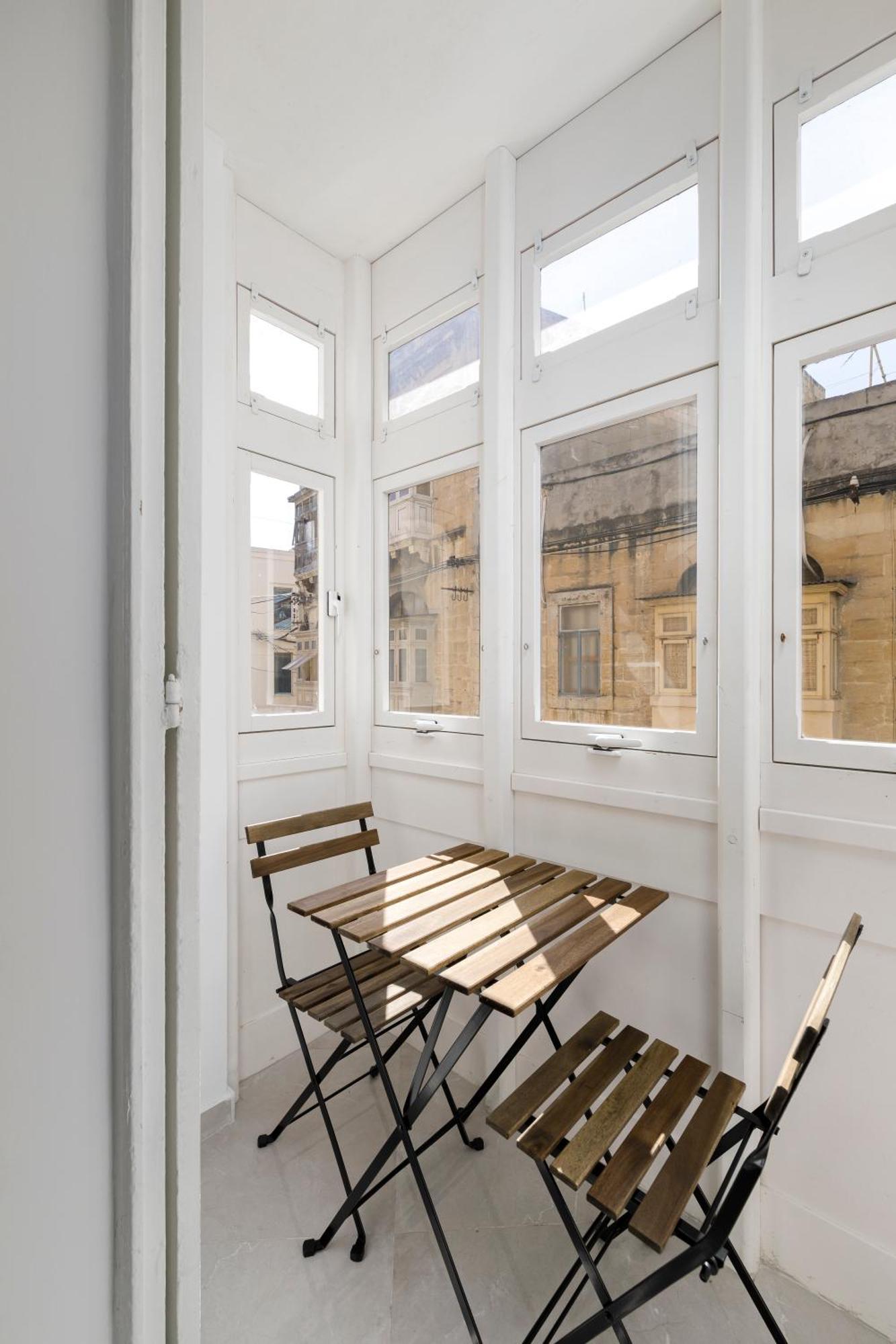 Modern, Cosy 1Bd Home - Close To Valletta Hamrun Esterno foto