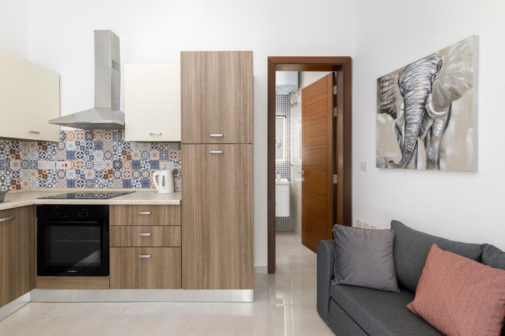 Modern, Cosy 1Bd Home - Close To Valletta Hamrun Esterno foto